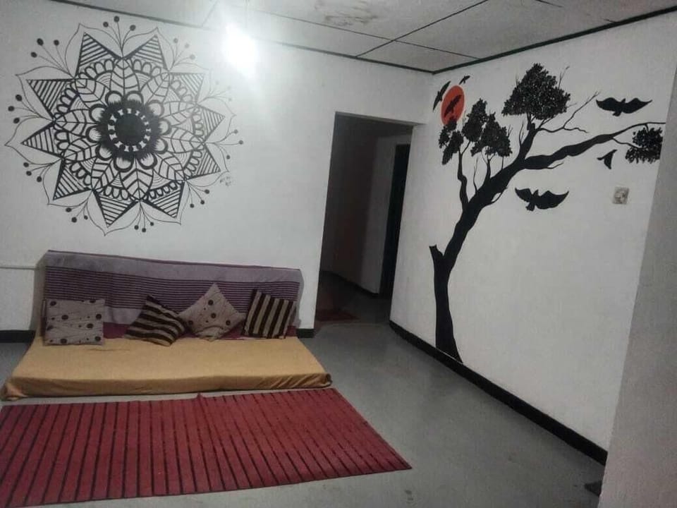 Basic Room, Mountain View | Living area | TV