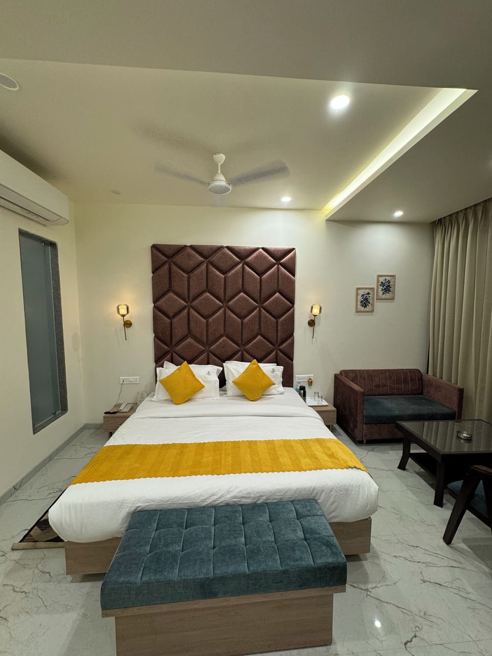 Premium Room, 1 Double Bed | WiFi (free)