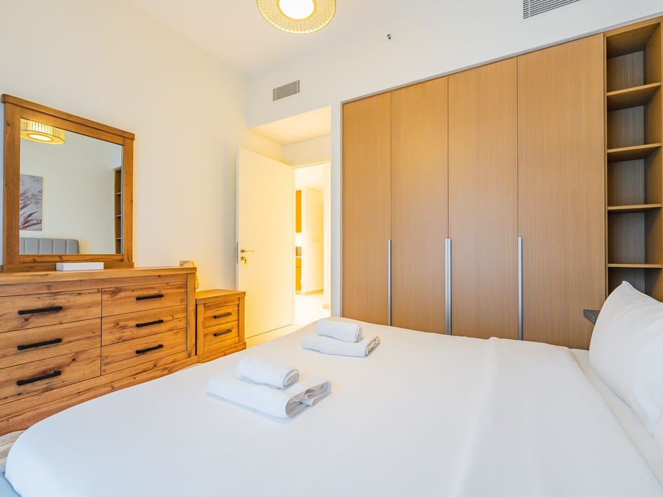 Deluxe Apartment | 1 bedroom, premium bedding, in-room safe, iron/ironing board