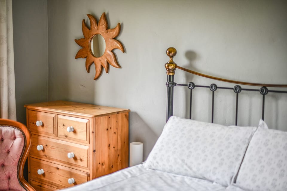 3 bedrooms, individually decorated, individually furnished, free WiFi