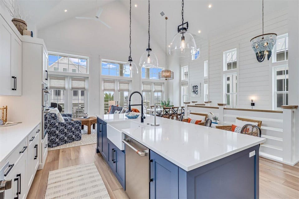 Kitchen, 2nd Floor