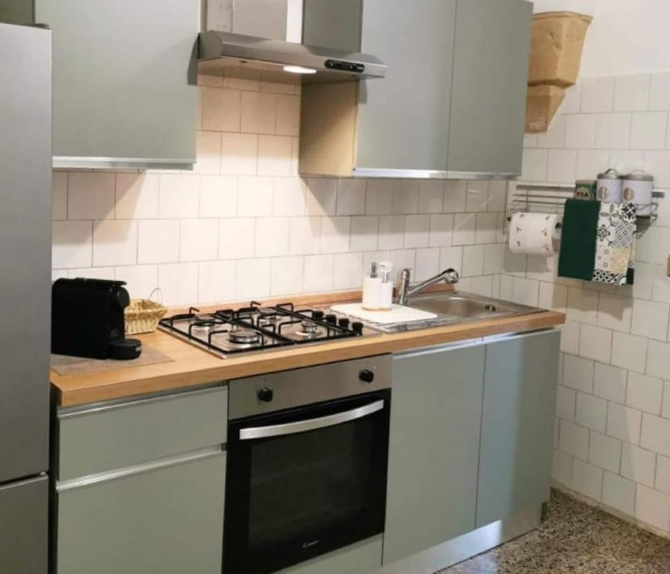 Comfort Apartment | Private kitchen | Full-size fridge, microwave, oven, stovetop