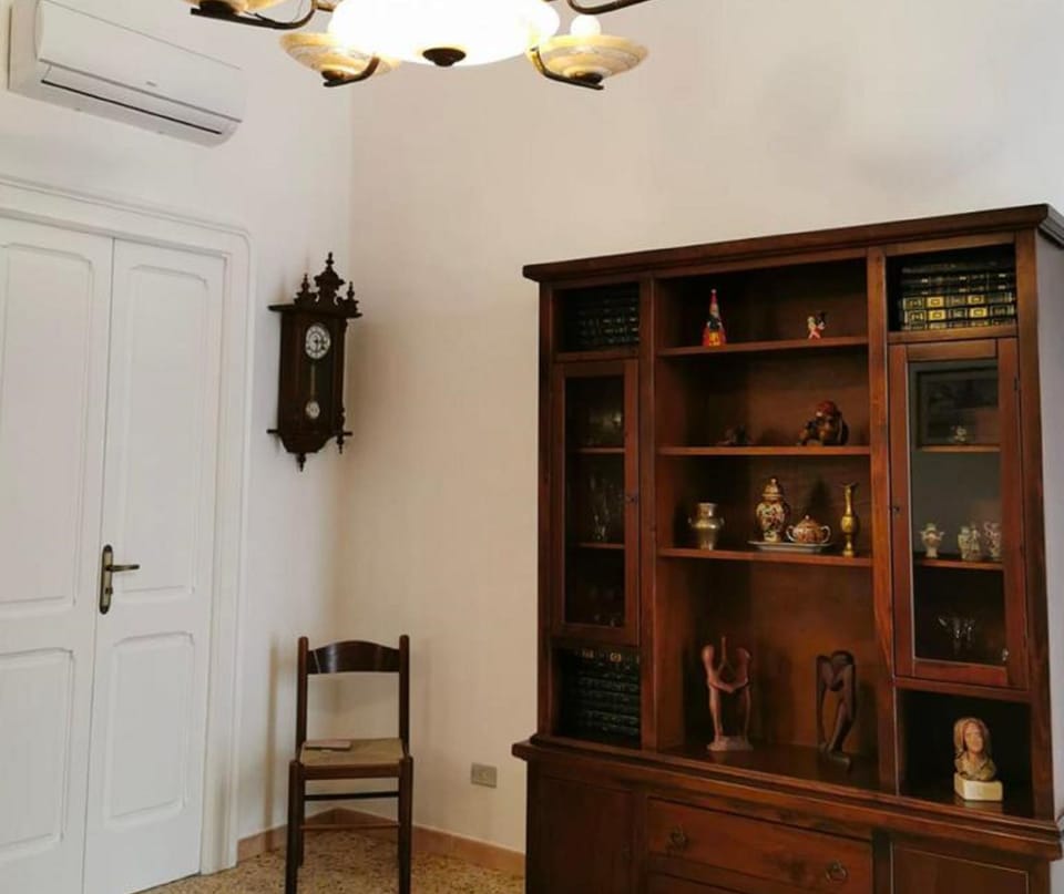 Comfort Apartment | Living area | 40-inch flat-screen TV with digital channels