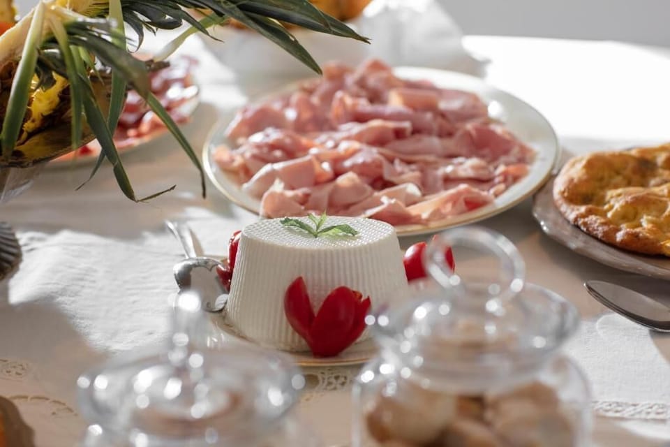 Daily continental breakfast for a fee