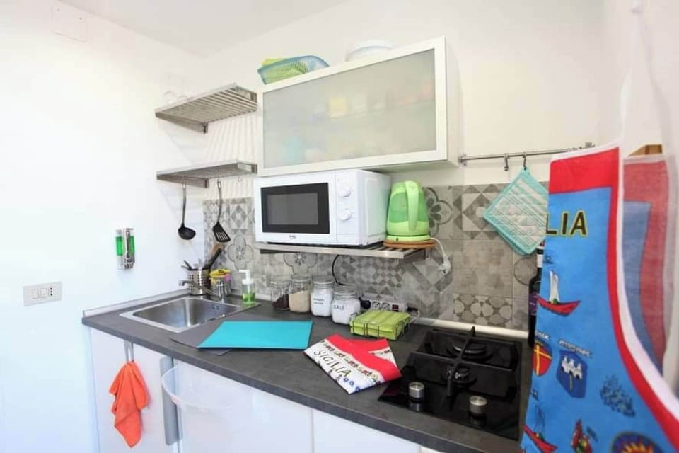Apartment, 1 Bedroom, Balcony | Interior