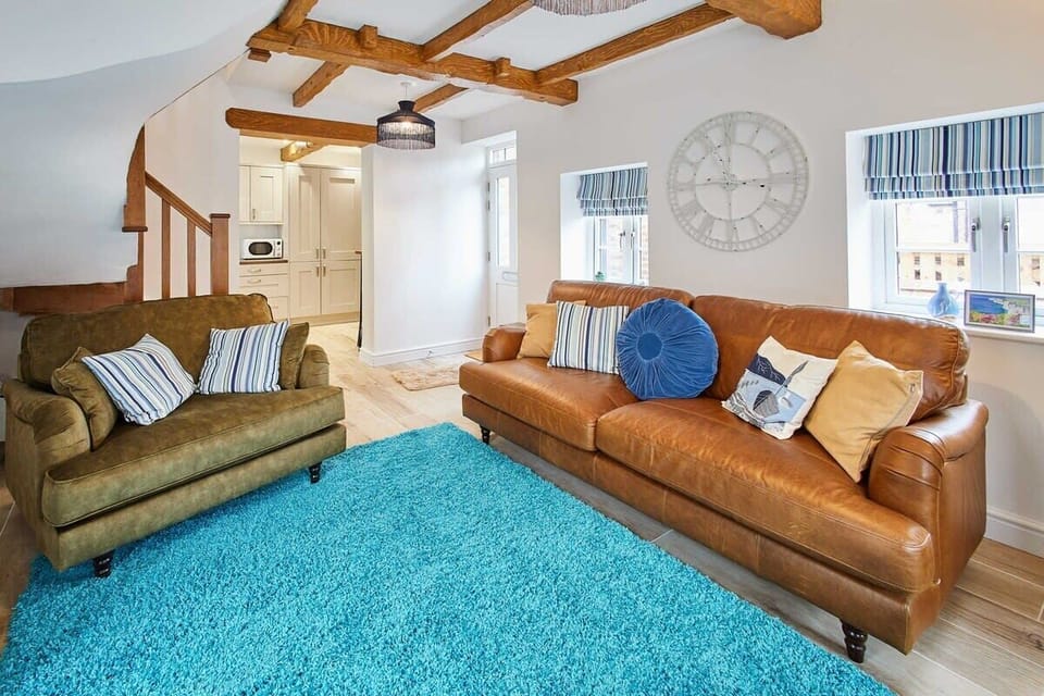 The Snug, Hunmanby - Host & Stay