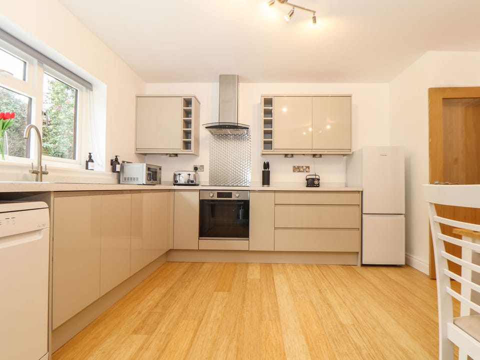 Fridge, dishwasher, electric kettle, toaster