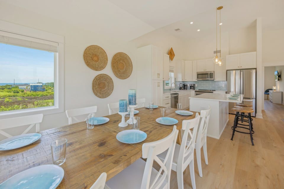 Surf or Sound Realty - 1195 - September Sessions - Dining Area -3