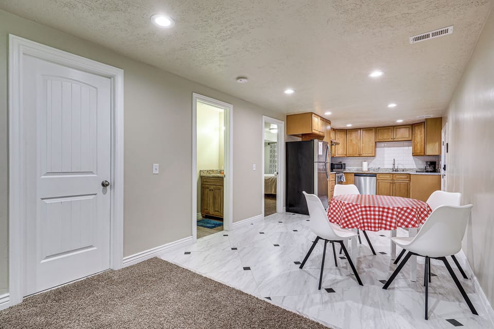 Apartment (1 Bedroom) | Interior