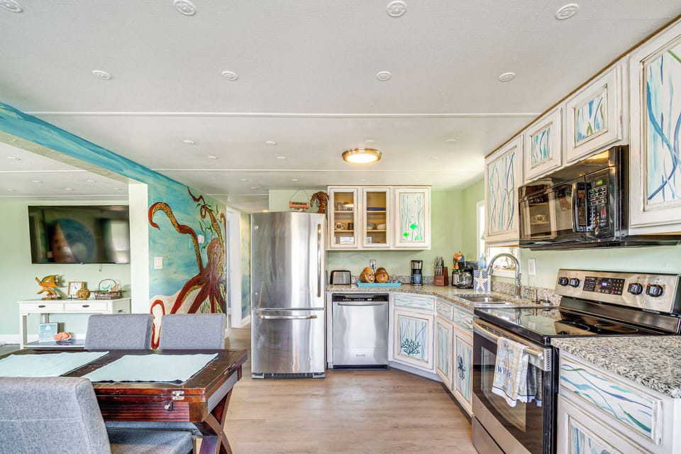 House (2 Bedrooms) | Interior