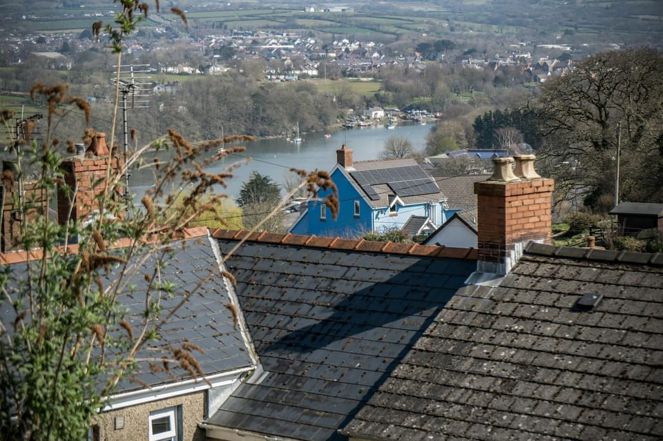 Mount Gernos aerial view of surrounding area
