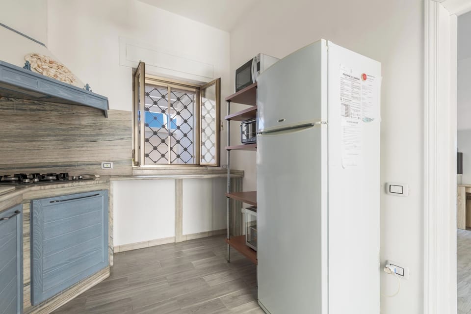 Apartment | Private kitchen | Oven