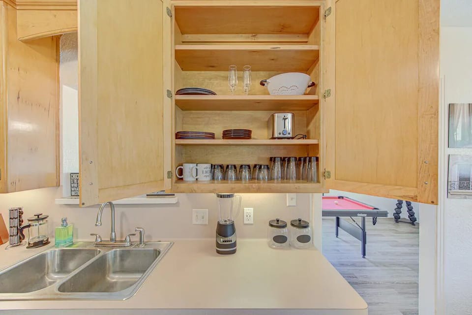 Full Kitchen