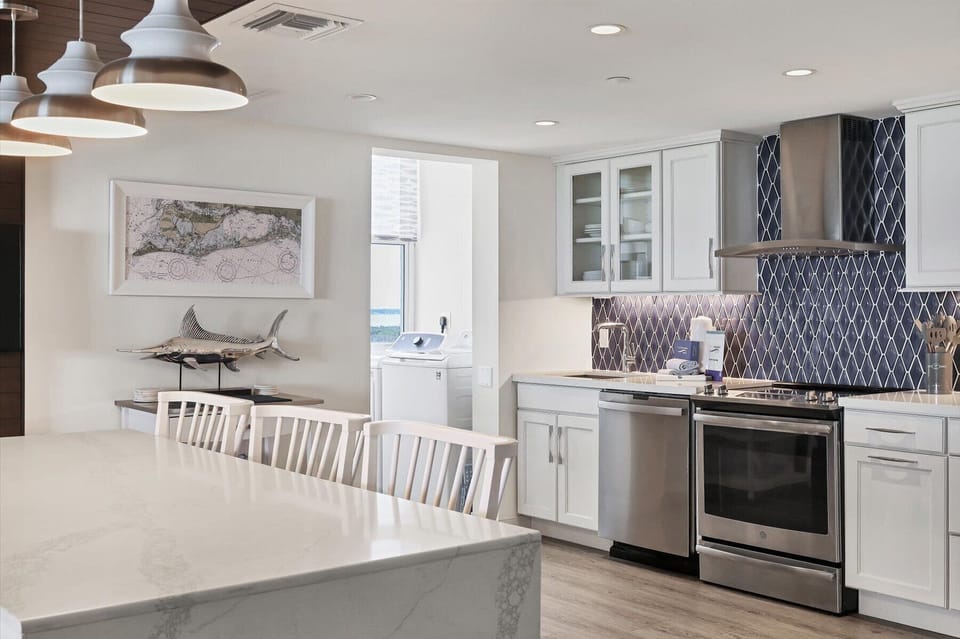 Inn On The Beach 3907 by FVC - Kitchen
