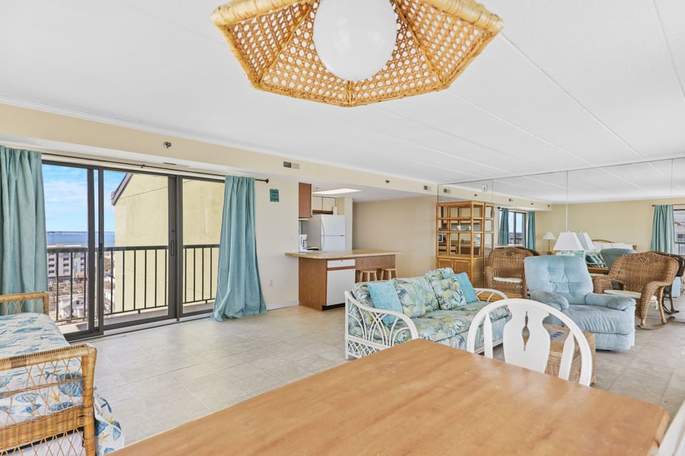 The Open Layout allows you to never miss out on a bit of Family Fun.