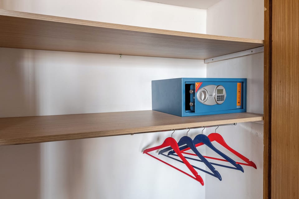 Superior Apartment, Multiple Beds | 2 bedrooms, iron/ironing board, free WiFi, bed sheets