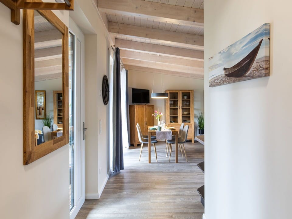 Picture Frame, Property, Table, Wood, Interior Design, Door, Architecture, Floor, Hall, Flooring