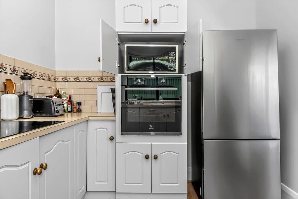 Fully equipped kitchen for a hassle-free stay.
