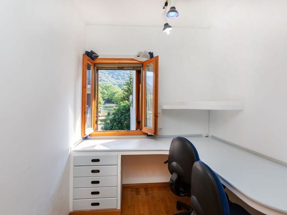 Furniture, Property, Cabinetry, Wood, Interior Design, Mirror, Paint, Rectangle, Drawer, Shelving