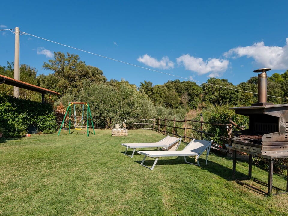 Sky, Cloud, Plant, Plant Community, Tree, Shade, Natural Landscape, Land Lot, Outdoor Furniture, Grass