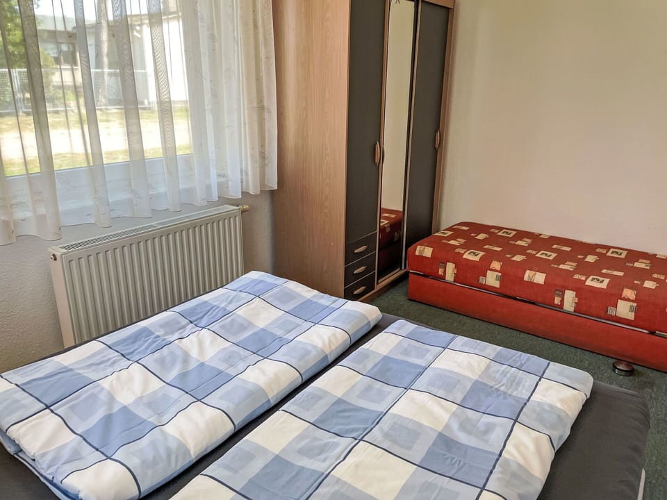 Property, Comfort, Wood, Bed Frame, House, Window, Interior Design, Building, Bed, Floor