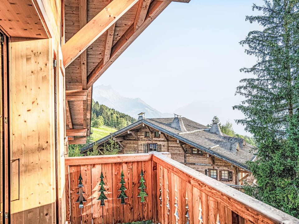 Wood, Home, Cottage, Plank, Hardwood, Log Cabin, Wood Stain, Lumber, Siding, Eco Hotel