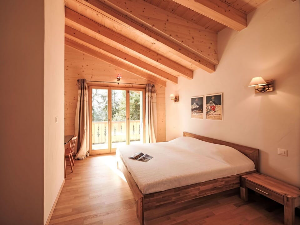 Furniture, Wood, Interior Design, Floor, Flooring, Ceiling, Bed, Home, Bedroom, Room