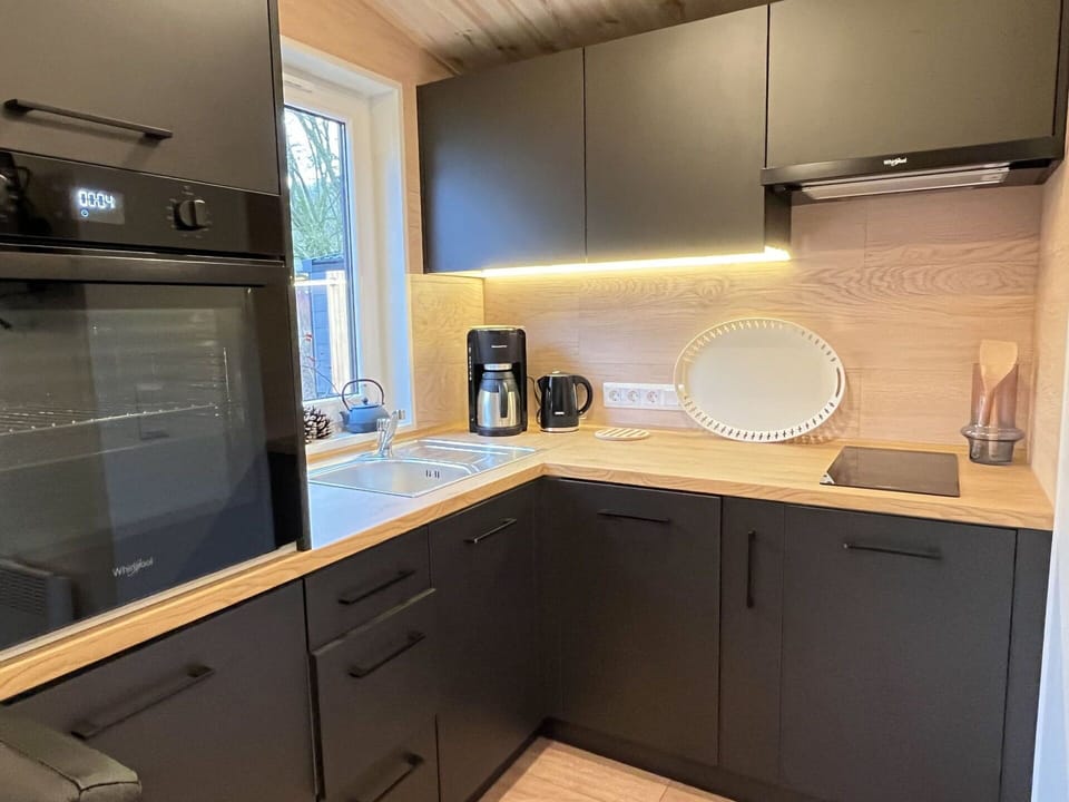 Cabinetry, Furniture, Countertop, Kitchen Sink, Sink, Kitchen, Tap, Wood, Home Appliance, Interior Design