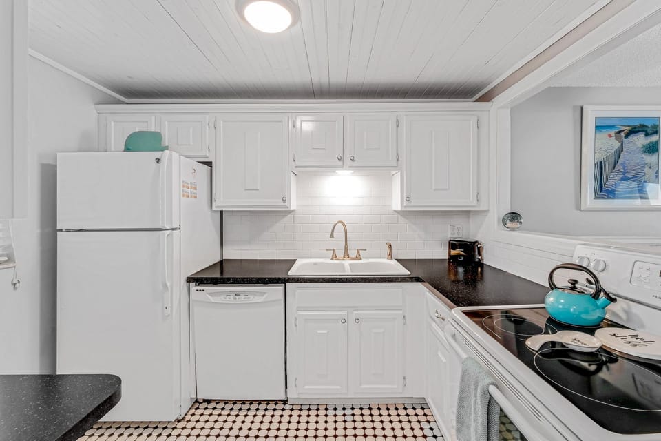 Fully-Equipped Kitchen