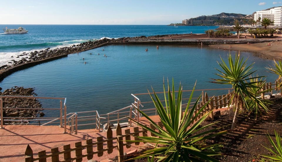 Water, Body Of Water, Coast, Coastal And Oceanic Landforms, Beach, Shore, Sea, Vacation, Leisure