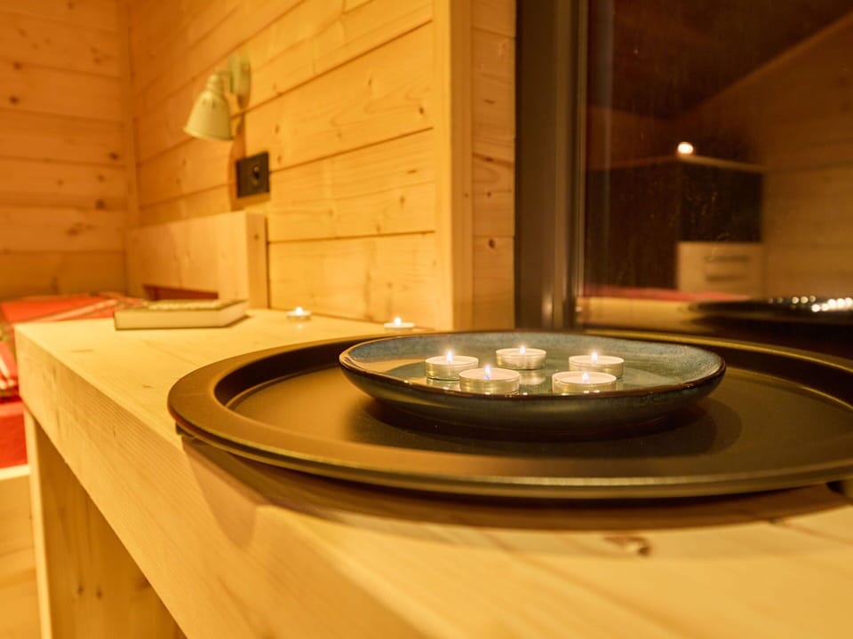 Wood, Gas, Hardwood, Flooring, Kitchen Appliance, Building, Glass, Room, Wood Stain