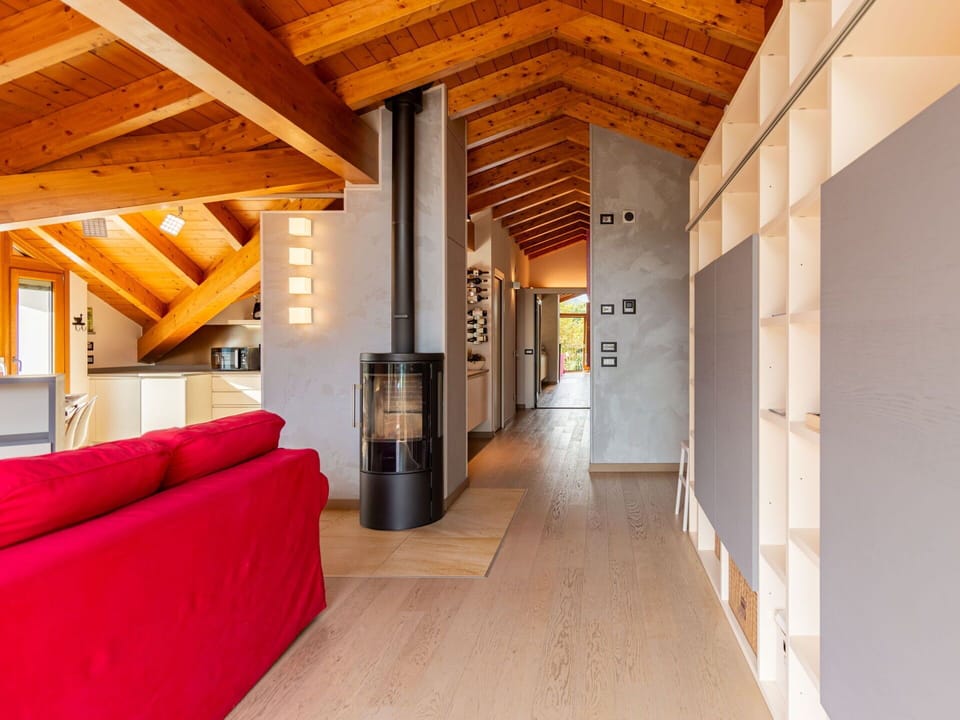 Property, Building, Couch, Wood, Interior Design, Architecture, Flooring, Comfort, Hall, Beam