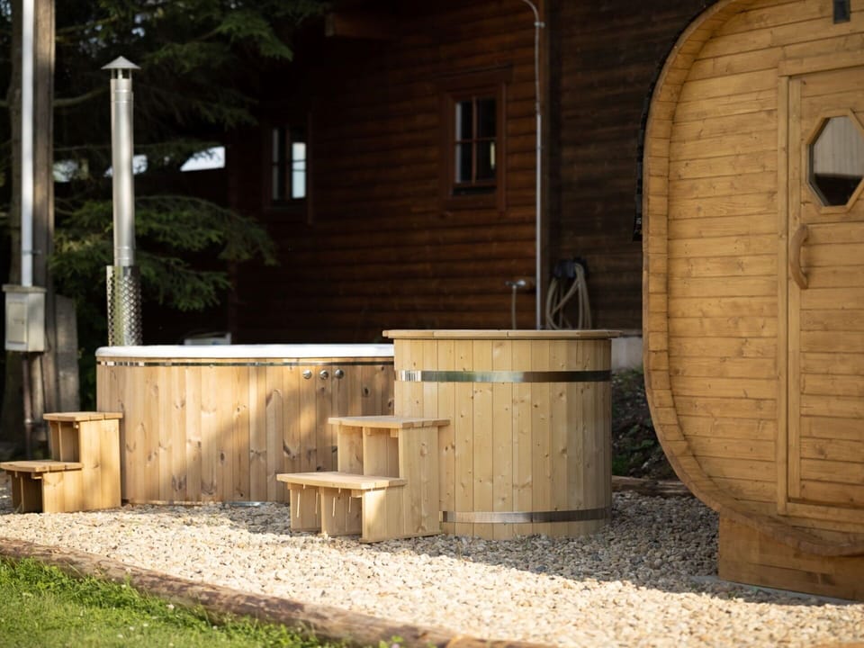 Plant, Wood, Building, Window, Barrel, Tree, Shade, Hardwood, Landscape, Grass