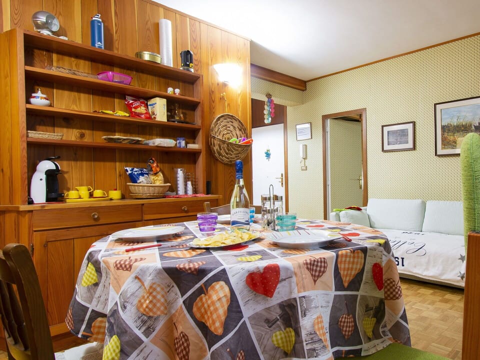 Property, Furniture, Cabinetry, Table, Textile, Building, Interior Design, Decoration, Tablecloth, Drawer