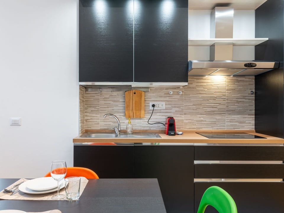 Cabinetry, Tap, Kitchen Sink, Property, Building, Countertop, Furniture, Sink, Plumbing Fixture, Wood