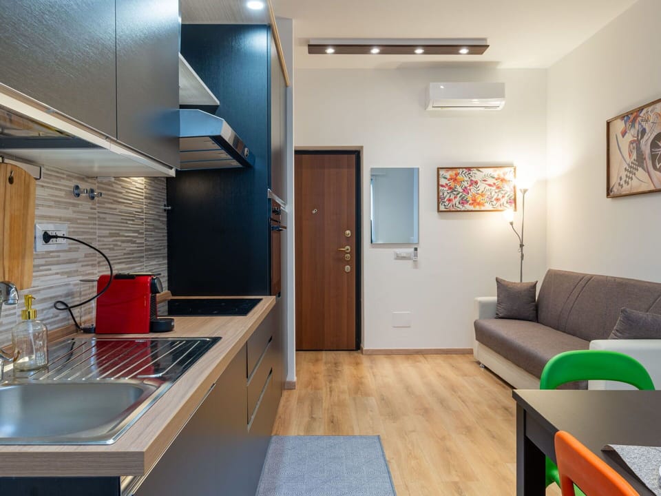Kitchen Sink, Sink, Tap, Furniture, Picture Frame, Countertop, Plumbing Fixture, Cabinetry, Building, Lighting