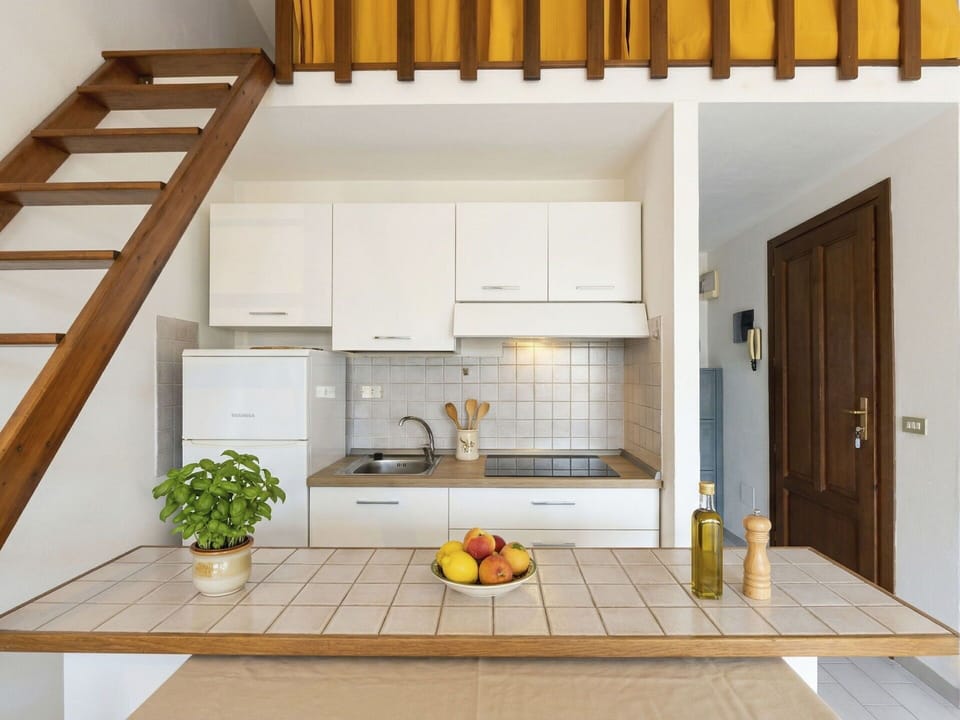 Interior Design, Furniture, Wood, Flooring, Floor, Room, Ceiling, Apartment, Kitchen, Chair