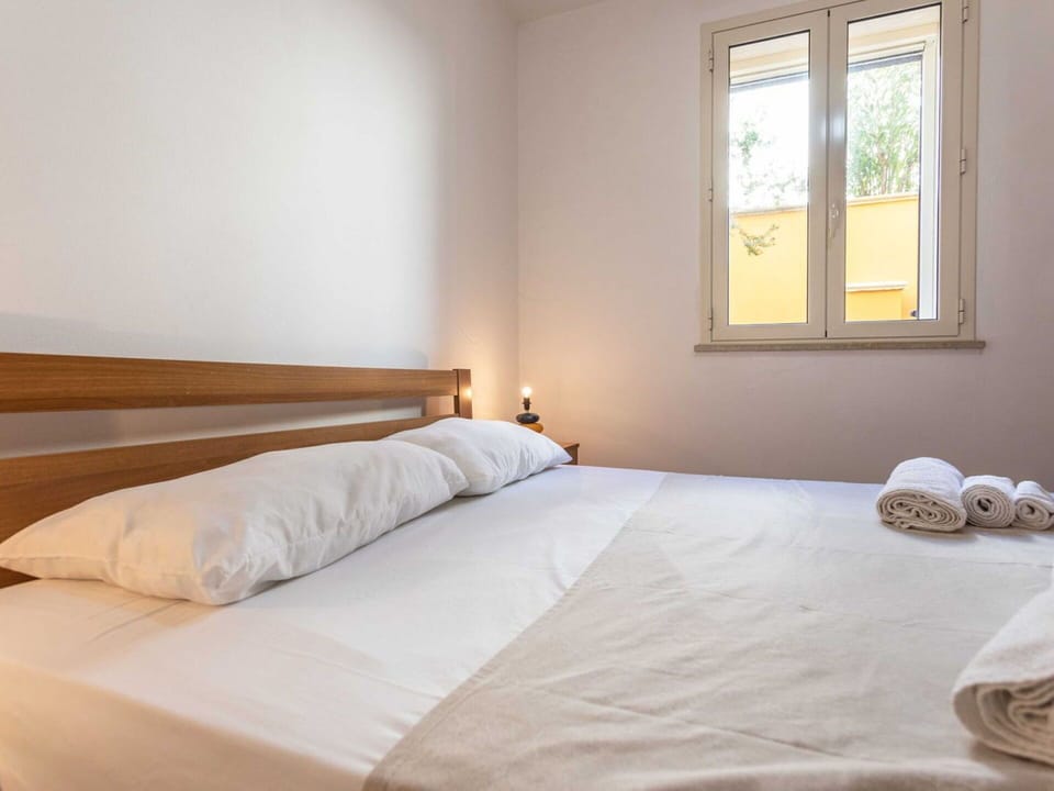 Furniture, Comfort, Window, Wood, Bed, Shade, Interior Design, Floor, Real Estate