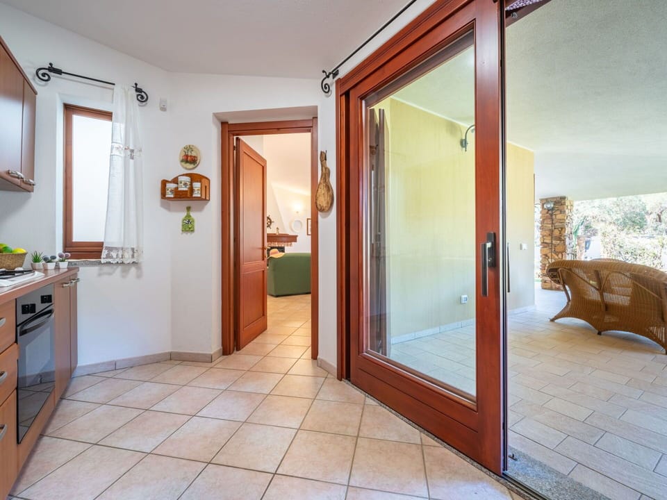 Furniture, Property, Cabinetry, Building, Door, Wood, Interior Design, Floor, Drawer, Flooring