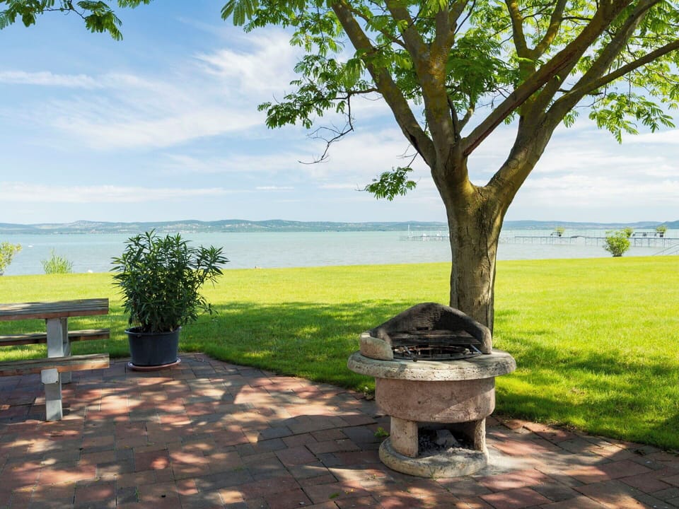 Furniture, Grassland, Coastal And Oceanic Landforms, Coast, Lawn, Sea, Shore, Ocean, Lake, Garden