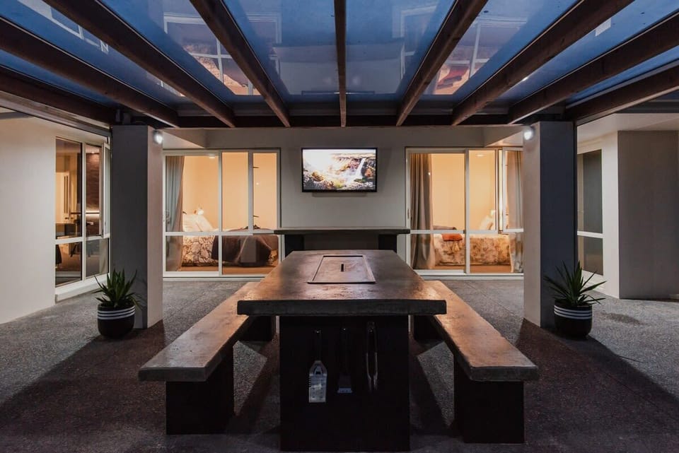 Cook on your very own teppanyaki table.
