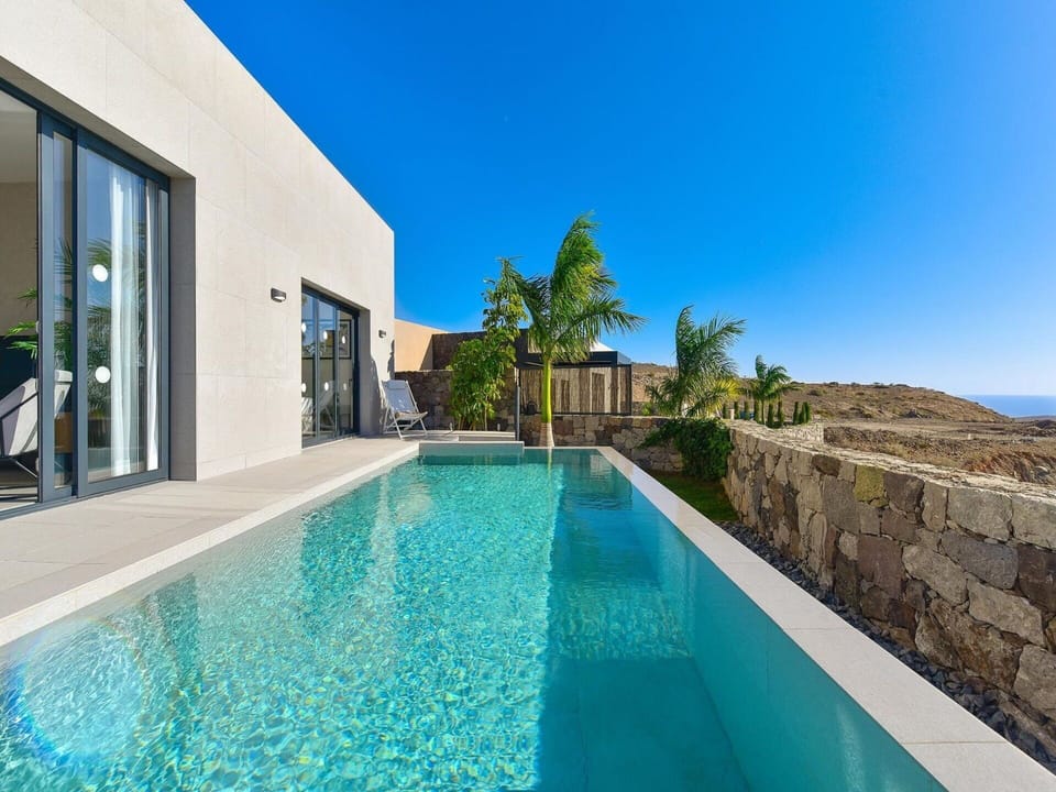 Water, Plant, Sky, Property, Azure, Swimming Pool, Building, Blue, Tree, Leisure