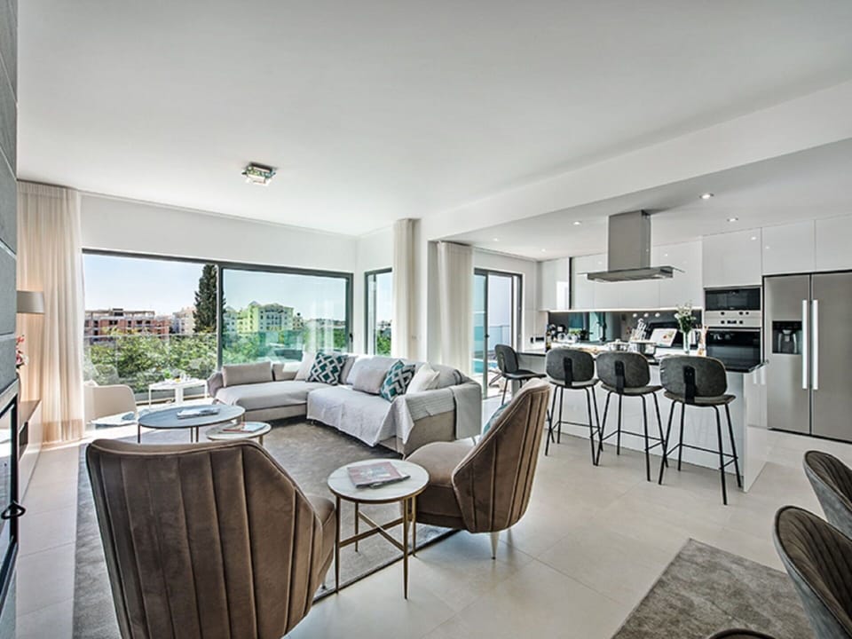 Table, Furniture, Property, Couch, Comfort, Chair, Plant, Azure, Interior Design, Living Room