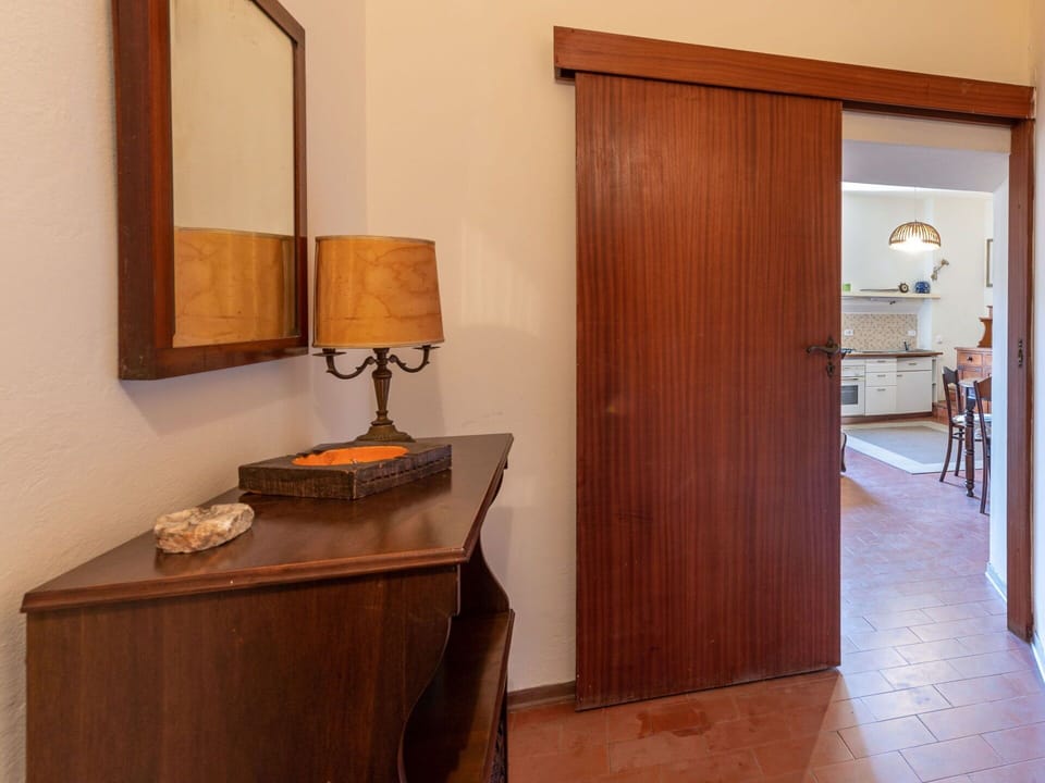 Furniture, Property, Building, Wood, Interior Design, Cabinetry, Flooring, Comfort, Table, House