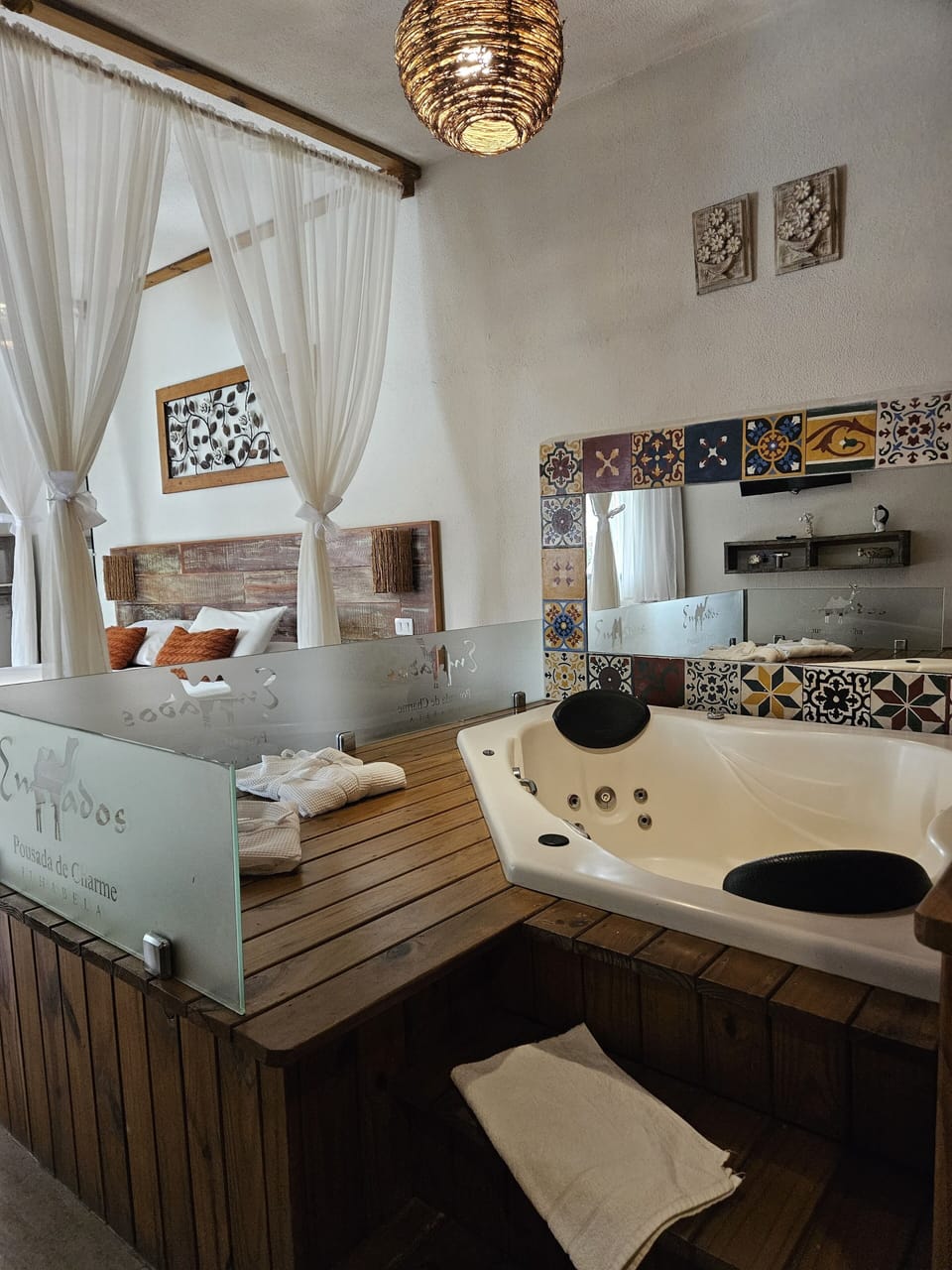Deluxe Suite, Jetted Tub | Jetted tub