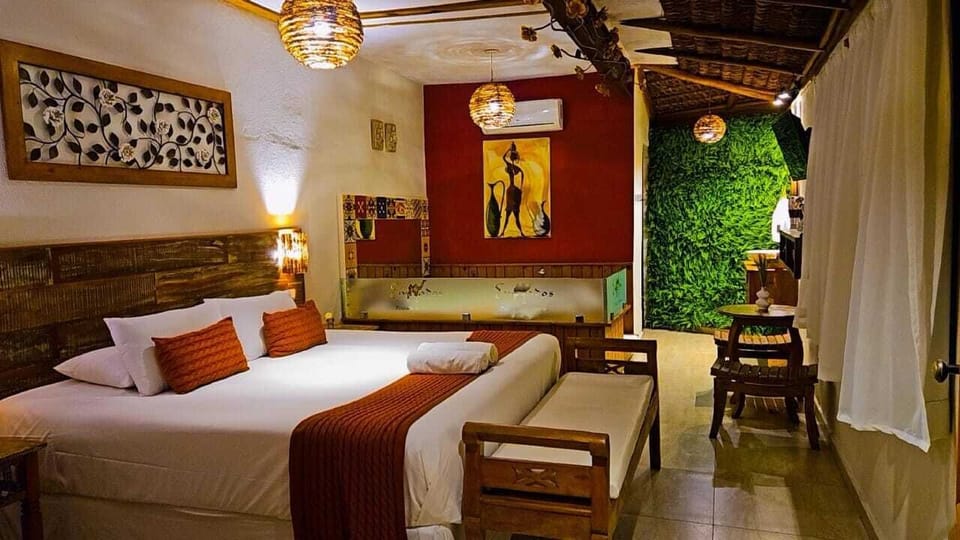 Deluxe Suite, Jetted Tub | Premium bedding, pillowtop beds, minibar, in-room safe