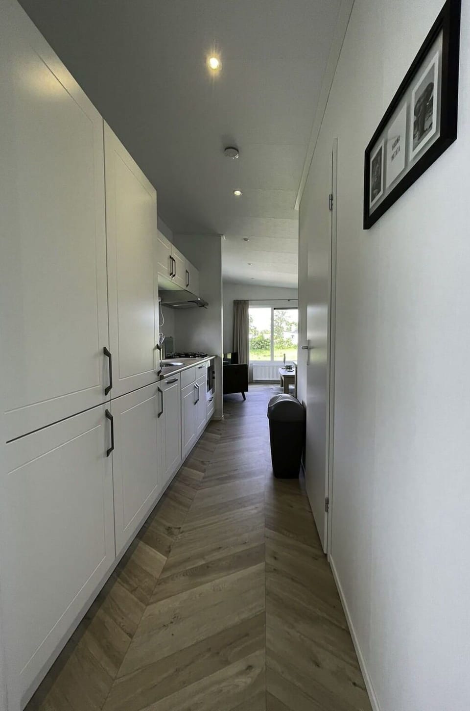 Property, Wood, Flooring, Picture Frame, Floor, Wall, Door, Building, Ceiling