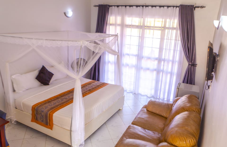 Deluxe Room | Free WiFi