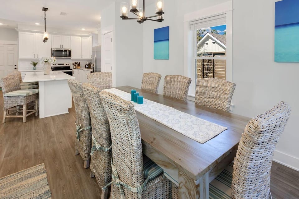 Enjoy a delicious meal together in the Dining Area with tasteful decor and plenty of space!