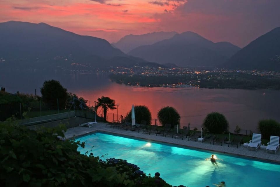 Holiday Home Swimming Pool